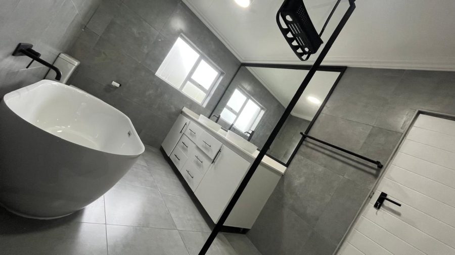 3 Bedroom Property for Sale in Aston Bay Eastern Cape